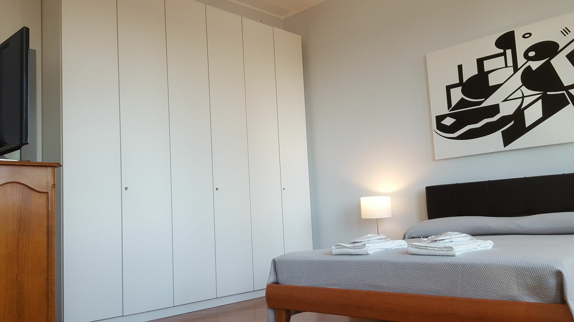 Bnbutler - Duomo Apartment - Galleria Unione ミラノ エクステリア 写真
