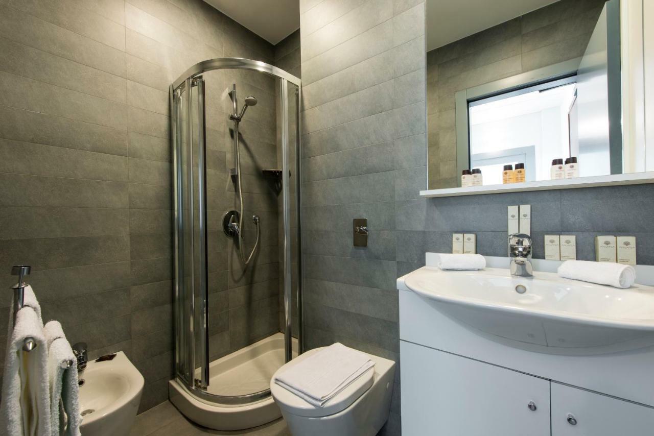 Bnbutler - Duomo Apartment - Galleria Unione ミラノ エクステリア 写真