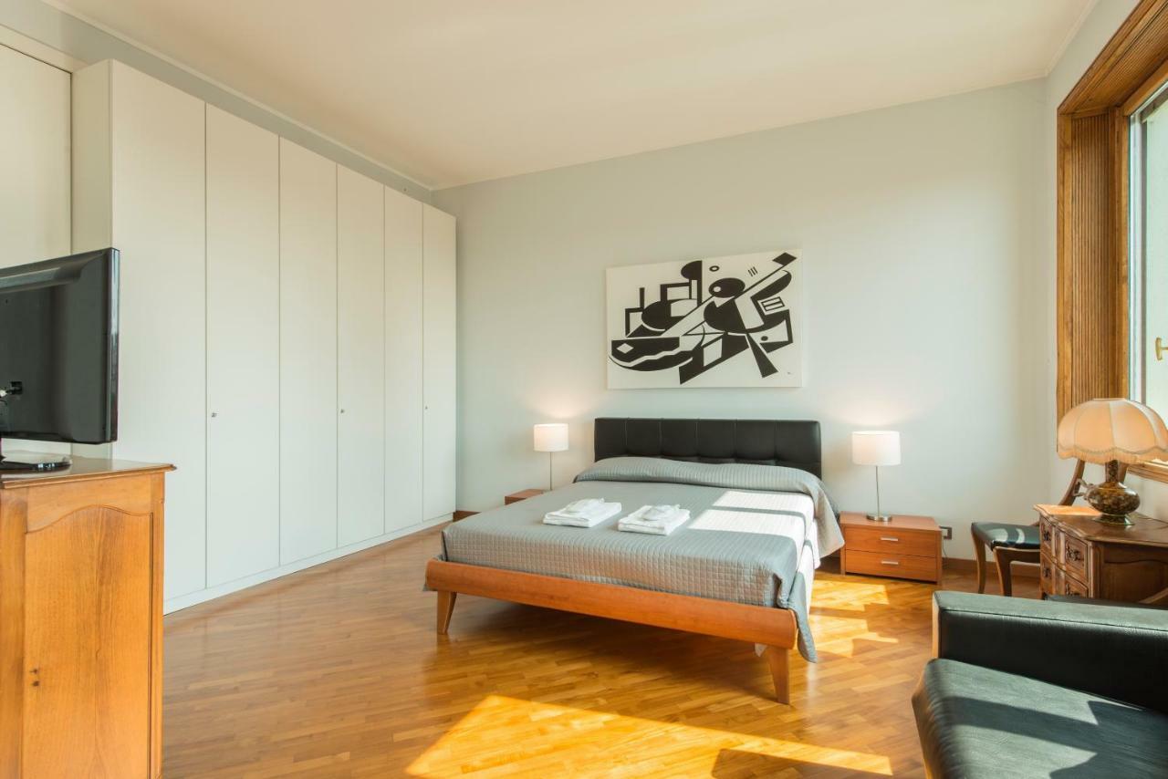 Bnbutler - Duomo Apartment - Galleria Unione ミラノ エクステリア 写真