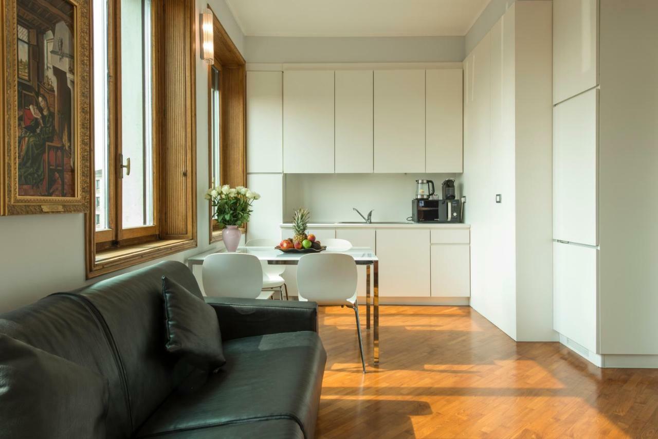 Bnbutler - Duomo Apartment - Galleria Unione ミラノ エクステリア 写真