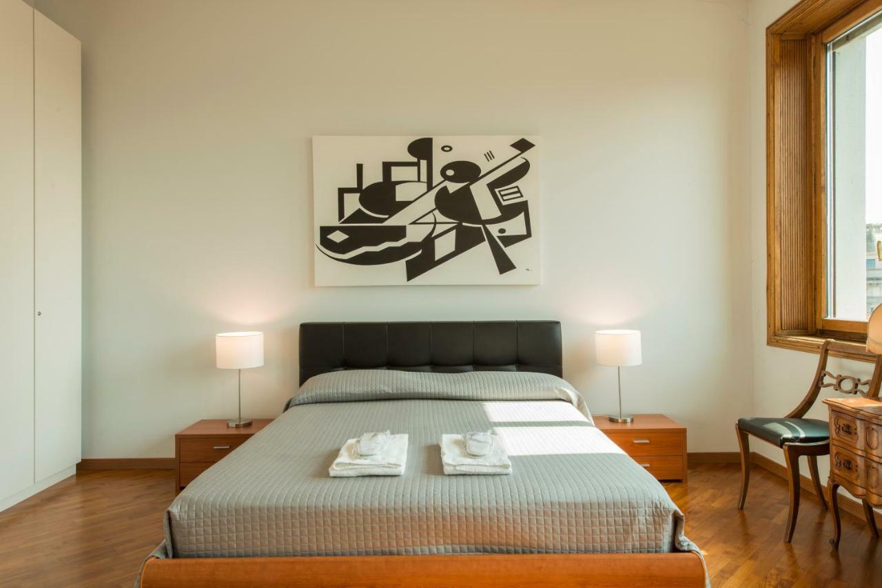 Bnbutler - Duomo Apartment - Galleria Unione ミラノ エクステリア 写真